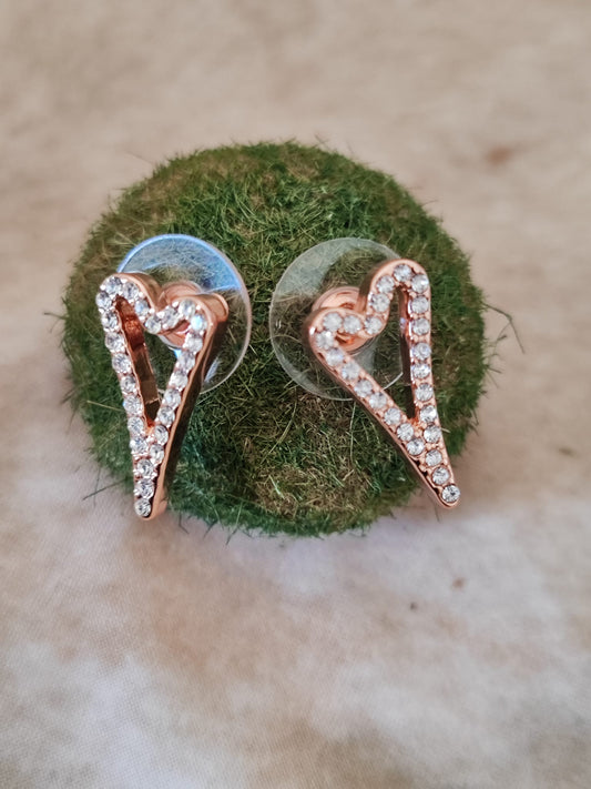 ROSE GOLD HOLLOW DIAMANTE HEART STUDS EARRINGS*